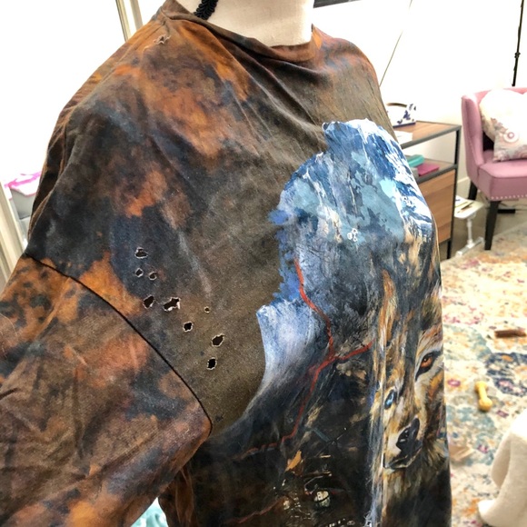 Rare Balmain Wolf Distressed Tee - Picture 4 of 7